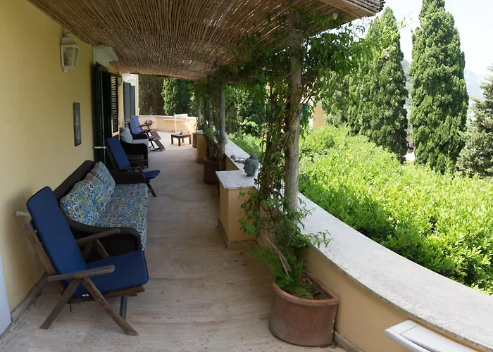 Villa Aurora Caprese Capri